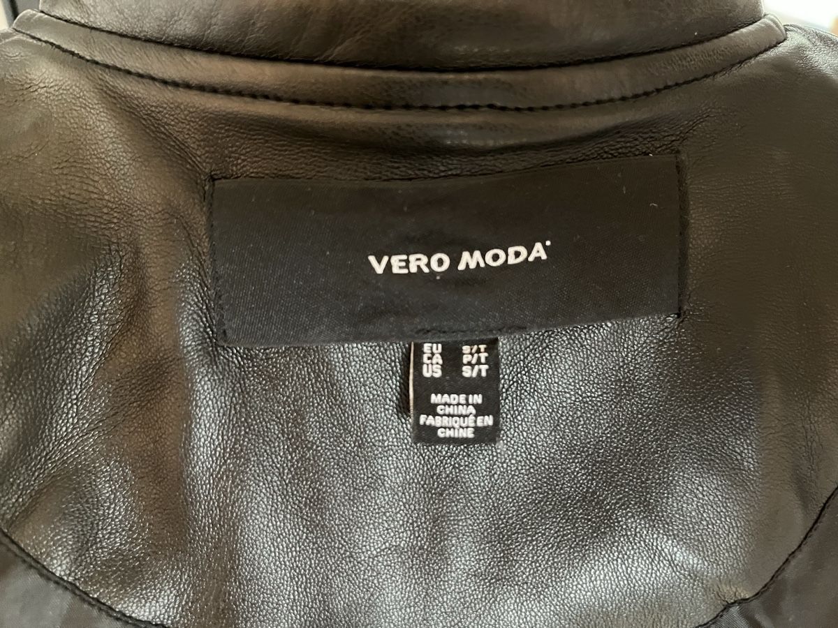 Vero Moda Giacche: Elegante Kunstlederjacke von Vero Moda, Gr. S – Usato da Aarburg venduto da Petite-closet-Loop 3
