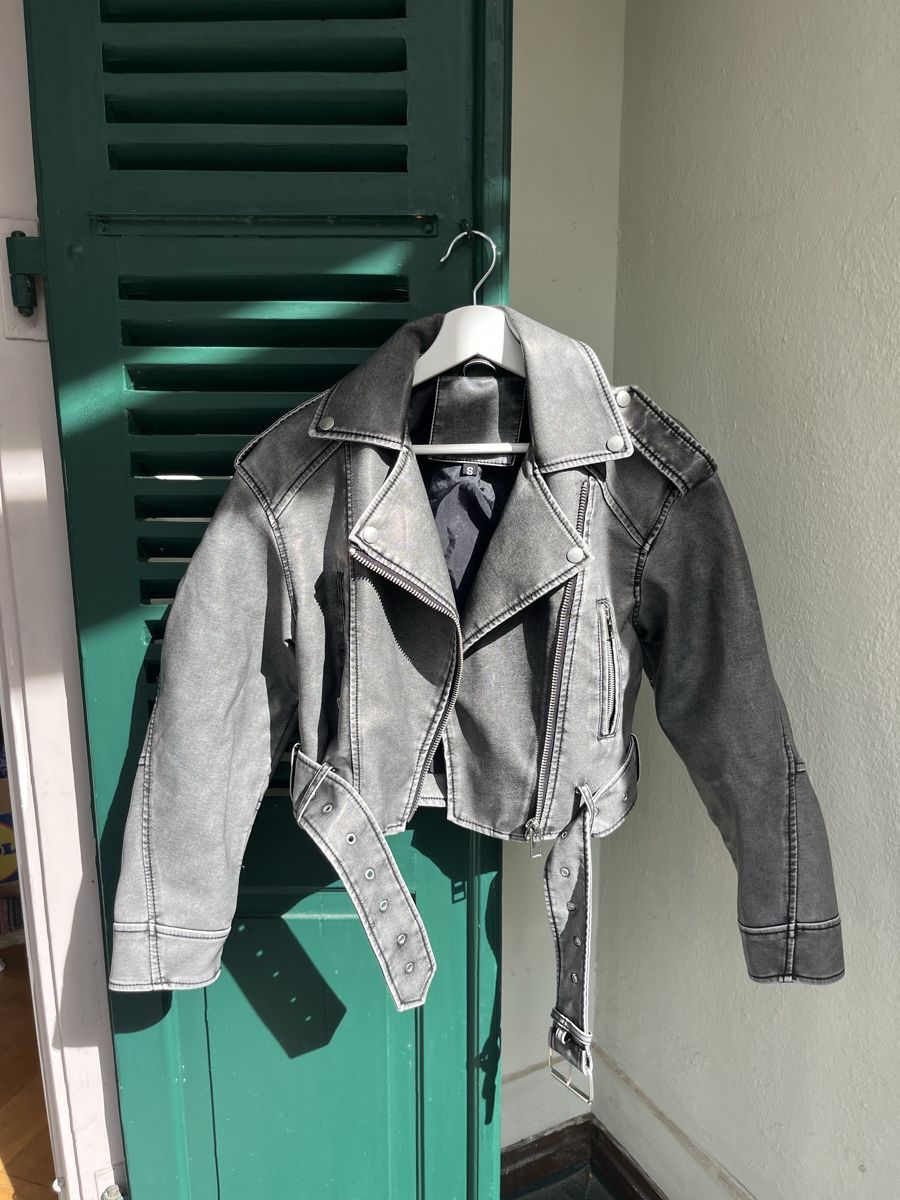 Giacche: Coole Biker Jacke im used Look – Usato da Bern venduto da valery_la_cherry