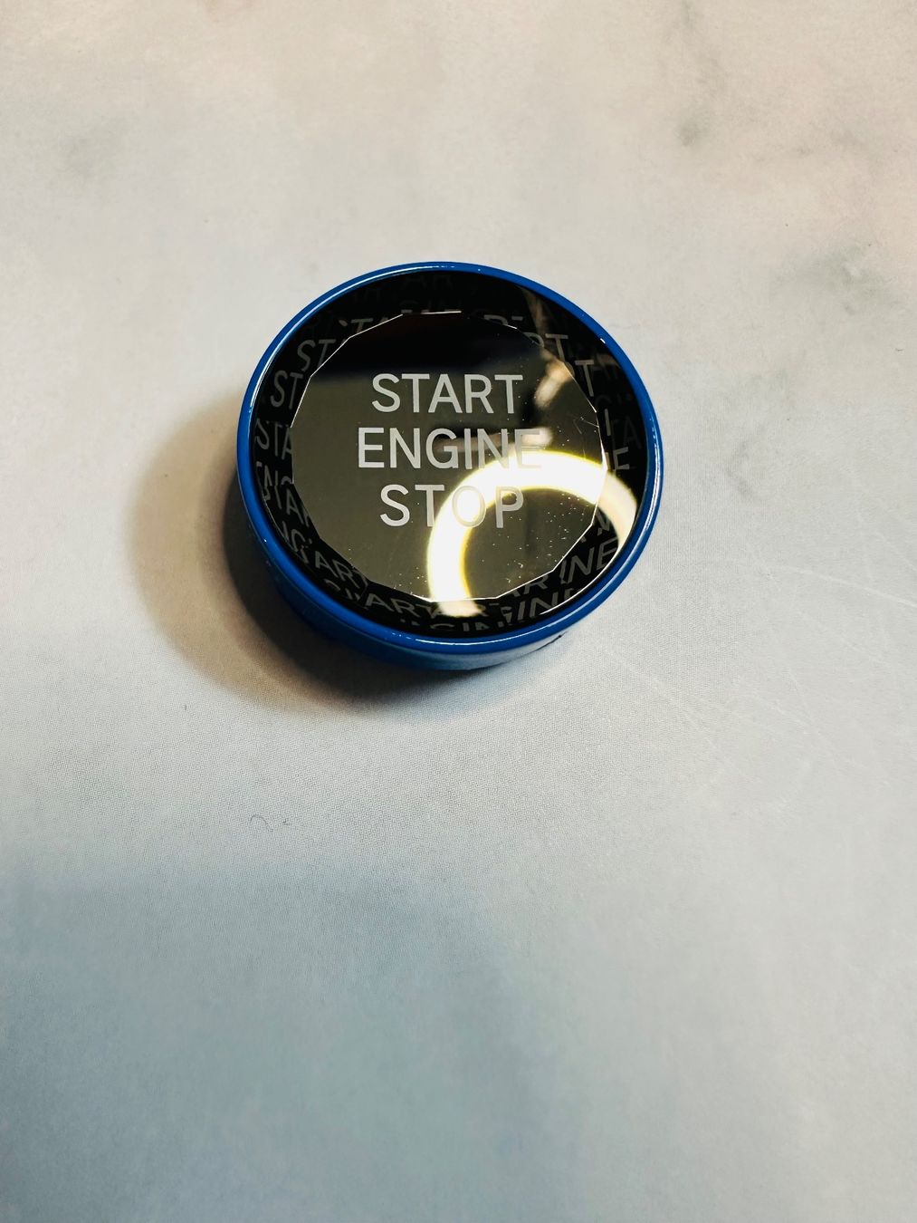 BMW Toutes les pièces auto: BMW Start Knopf E60 E70 E71 E81 E83 E84 E87 E89 E90 E91 E92 – Neuf avec emballage d'origine à Balsthal par D.K.Autoteile11 6