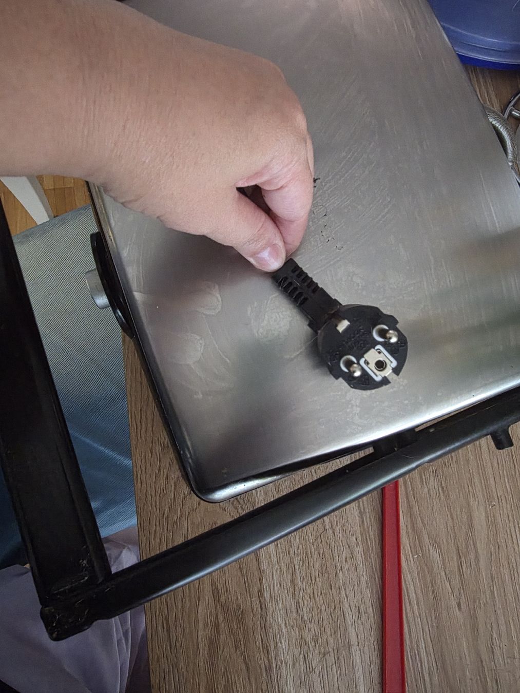 Appareils de cuisine: Kontaktgrill gourmetmaxx gebraucht  – D'occasion à Brüttisellen par Miralaurea