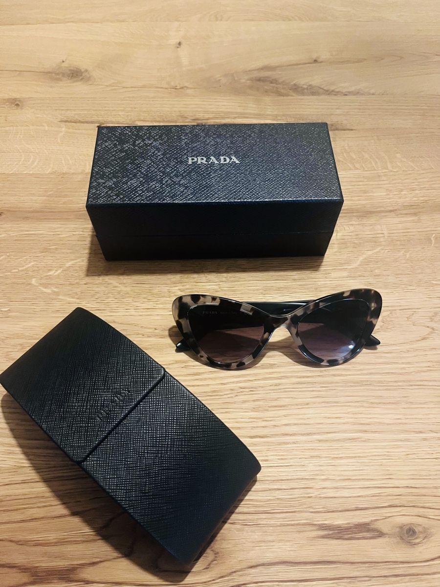Prada Occhiali & Lenti: Prada Sonnenbrille – Usato da Pfaffhausen venduto da marlymota