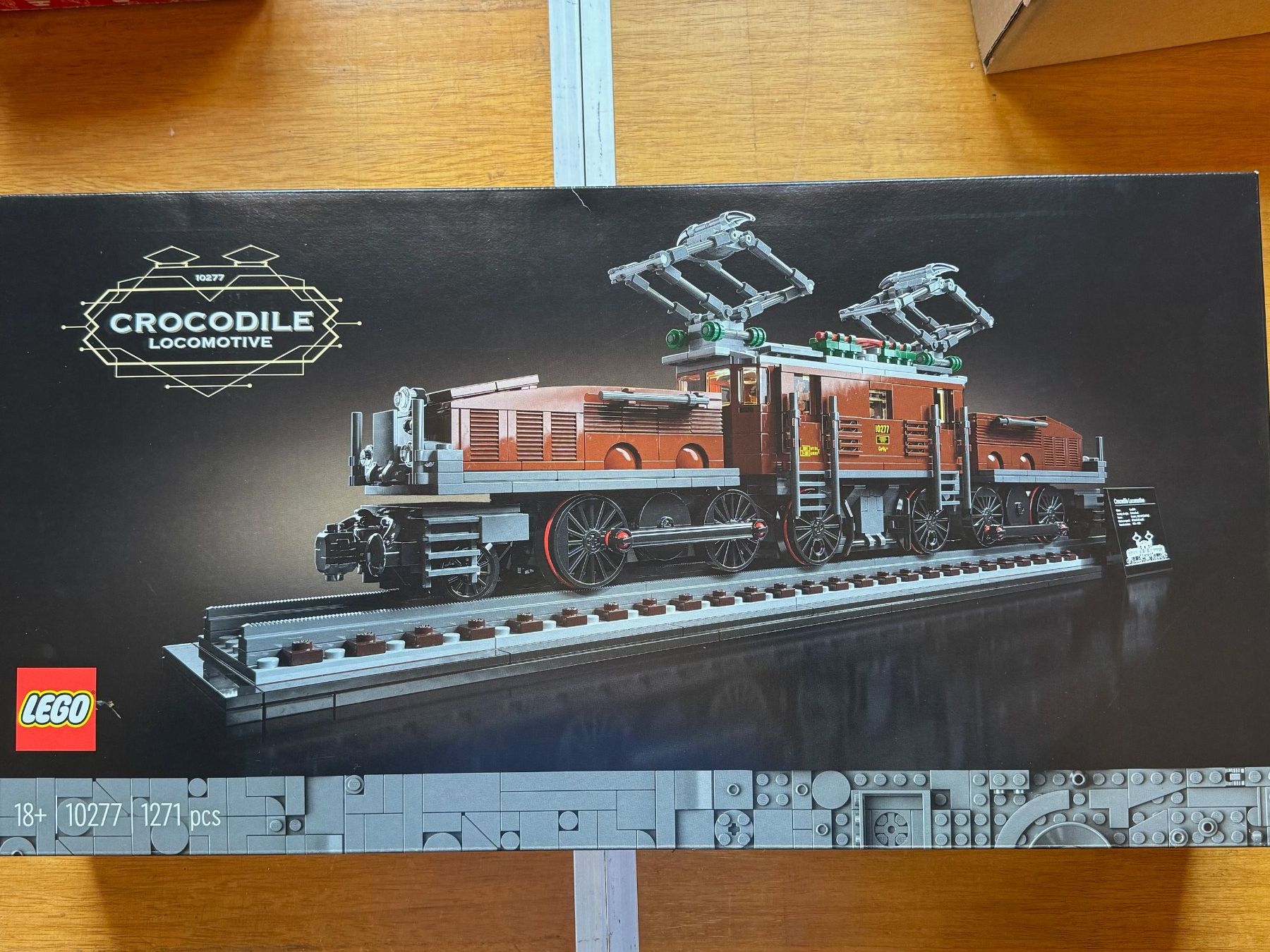 Lego Jeux de construction: Lego SBB Crocodile Ce 6/8 – Neuf avec emballage d'origine à Yvorne par Donom