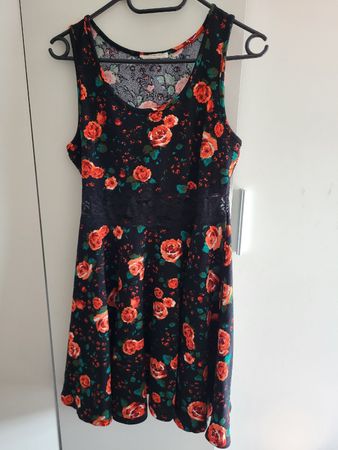 Schönes Sommerkleid Blumenmuster Gr.40