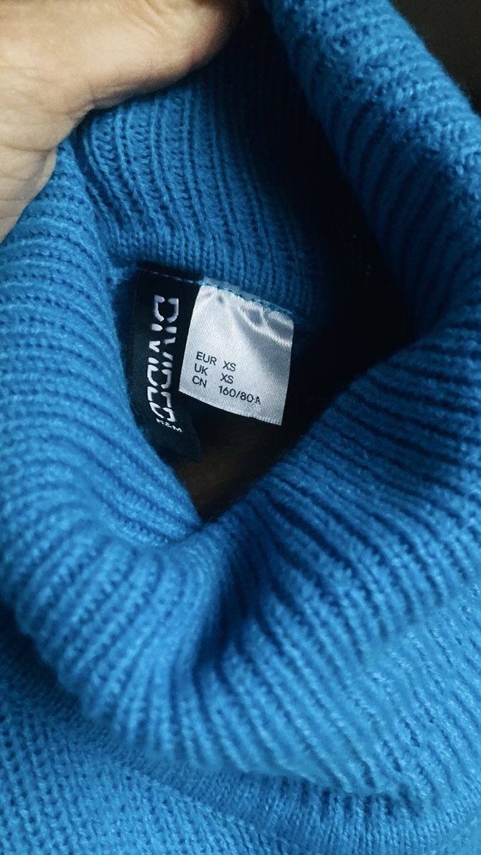 H&M Pullover & Sweatshirts: Rollkragenpullover – Gebraucht aus Läufelfingen von petit-nicola 1