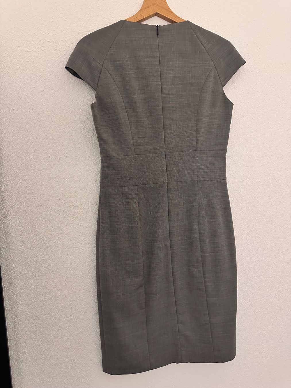 Hugo Boss Vestiti: Business Kleid Hugo Boss Grösse 36 – Usato da Tuggen venduto da wollistar 3
