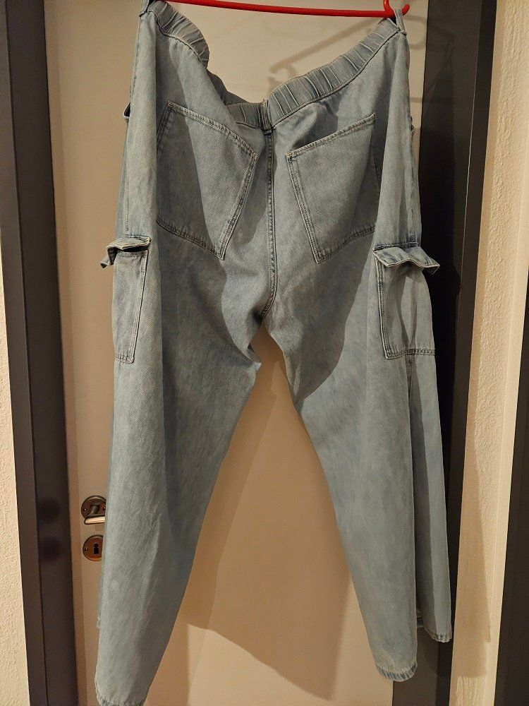 Jeans: Neuw. Cargo-Jeans - hellblau - Gr.48 – Nuovo (secondo la descrizione) da Uznach venduto da Laeuffer 1