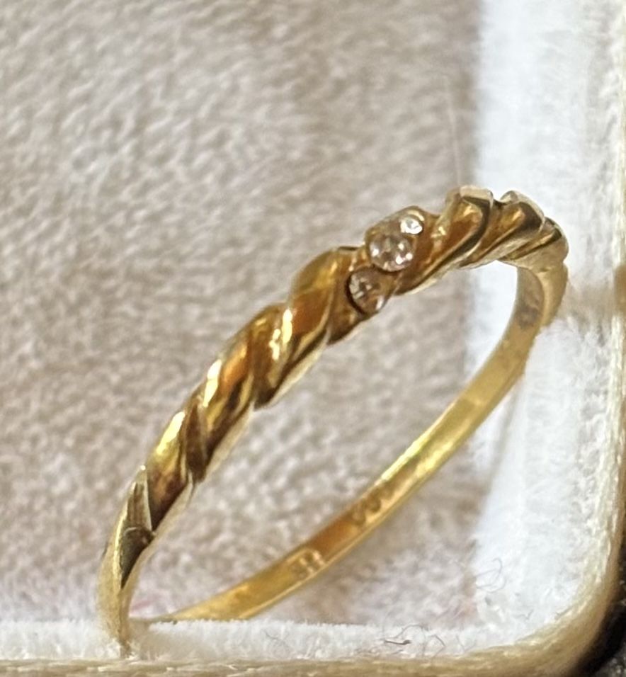 Anelli: Vergoldeter Ring aus 800er Silber Grösse 50  – Nuovo e nell'imballaggio originale da Köniz venduto da Vamp-Wer 1