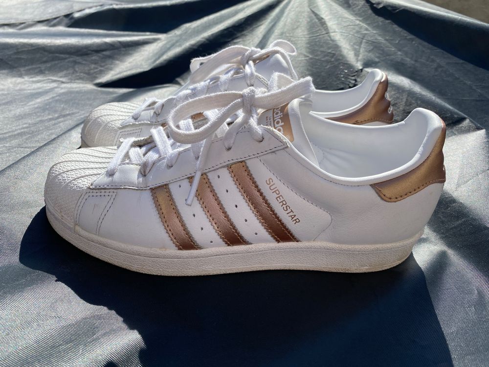 adidas superstar blanc or