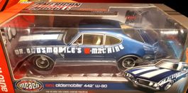 Oldsmobile 4-4-2 AWM 1/18