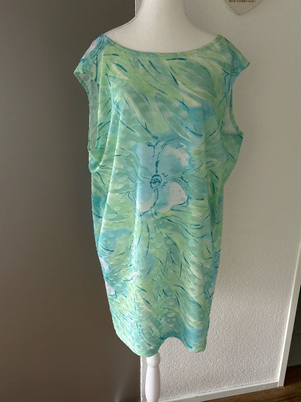 Top: Buntes Top  IZU Schweiz 100% Handarbeit – Usato da Brunnen venduto da Nala2929 3