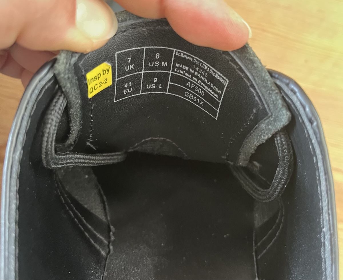 Dr. Martens Chaussures hommes: Dr. Martens 1461 Mono Gr. 41 – D'occasion à St. Gallen par edepa 4