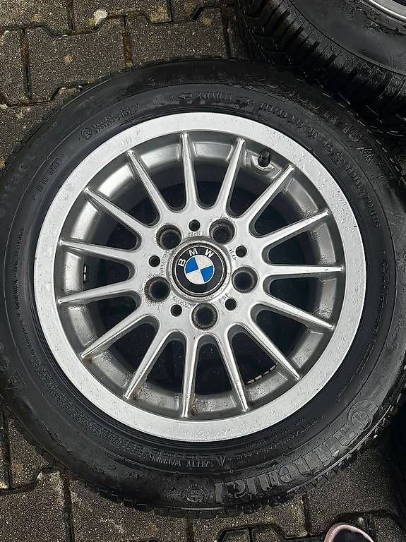 BMW Pneus & Kompletträder: BMW Felgen Styling 32 – Gebraucht aus Windisch von davide.19 4