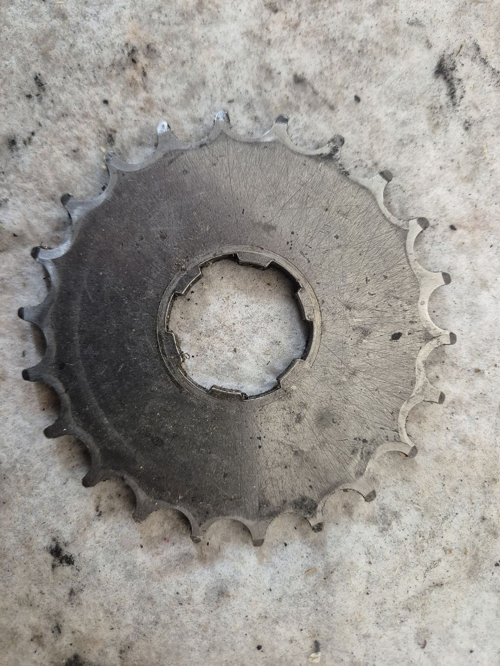 Harley-Davidson Tutti i ricambio per moto: ritzel shovelhead -22 Zähne – Usato da Balgach venduto da andreas4321 1