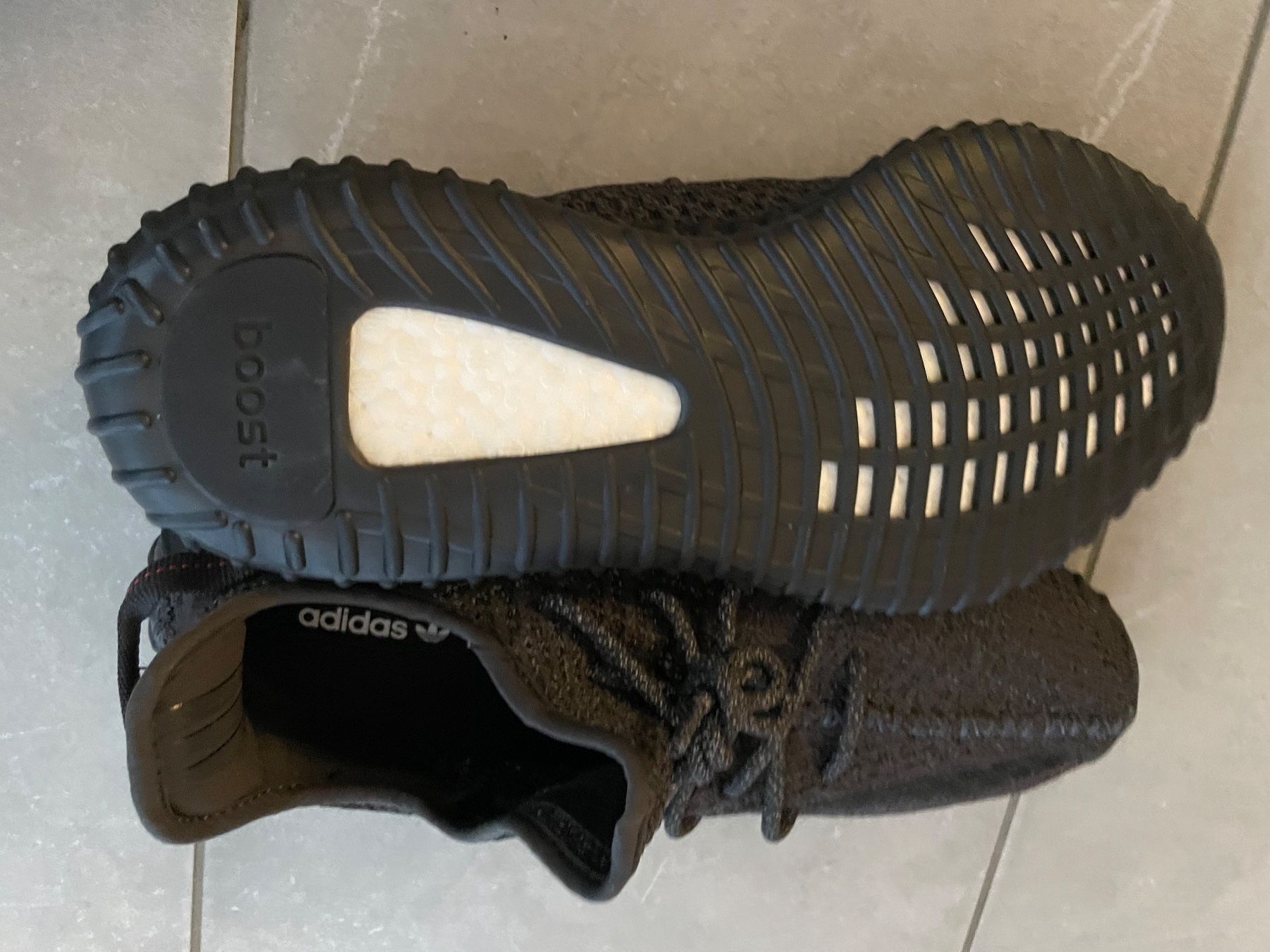 Adidas Scarpe da uomo: adidas Yeezy Boost 350 V2 Static Black – Nuovo (secondo la descrizione) da Wilen b. Wollerau venduto da LastChance22 2
