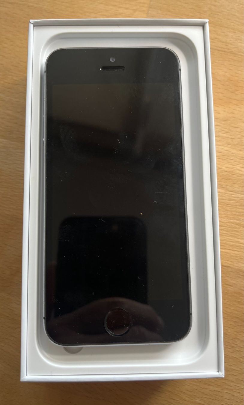Apple Telefoni cellulari / Smartphones: IPhone 5s, grau, 32GB, A1457 – Usato da Oberwil-Lieli venduto da tho_9p6j 2