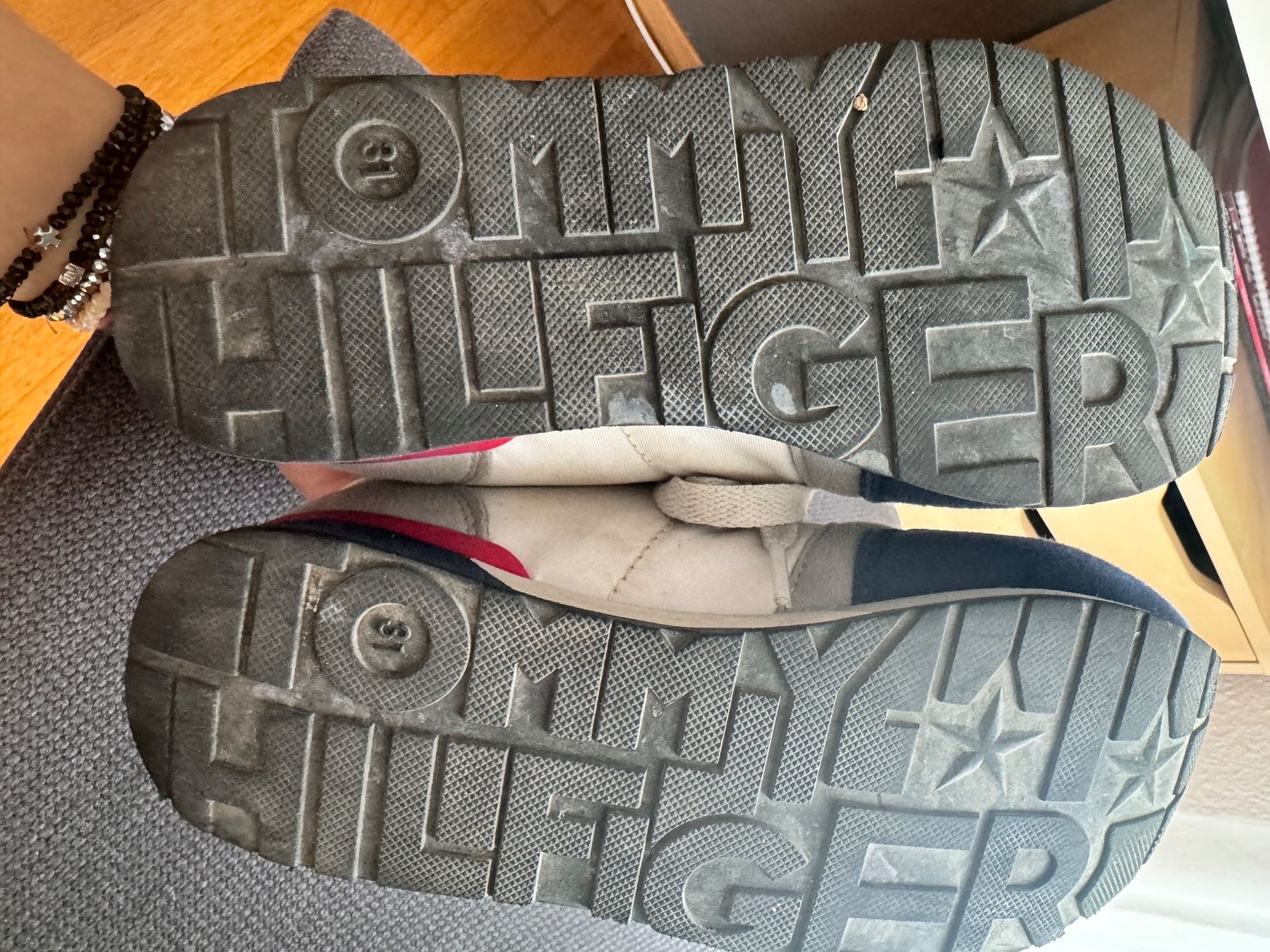 Tommy Hilfiger Scarpe per ragazzi: Kinder Schuhe Gr.31 Tommy Hilfiger – Usato da Luzern venduto da doj_t68f 4
