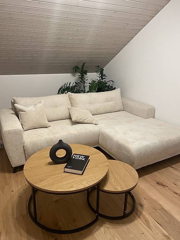 Divani: Neuwertiges Sofa / Couch / Ecksofa (Cord, Beige) – Usato da Altenrhein venduto da therealdeal12