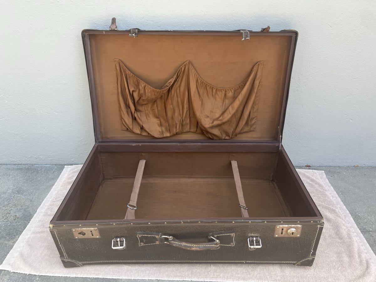 Reisekoffer: Antiker Koffer für Oldtimer / Shabby Chic – Gebraucht aus Winterthur von mel_wy