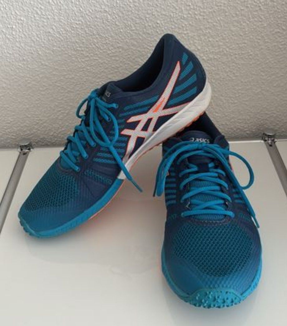 Asics Scarpe da uomo: Asics Training Schuhe (S613N) Gr. 43.5 – Usato da Zürich venduto da Yamiyam8