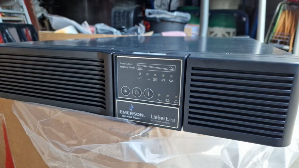 Unité d'alimentation CC Emerson Network Power R24-2200 - Chine Emerson, l'alimen