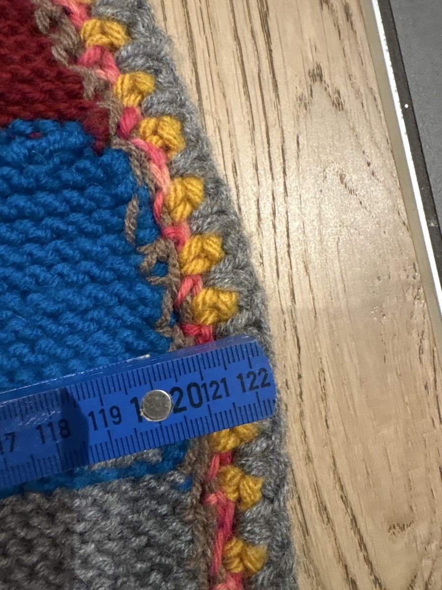Coperte: Handgestrickte Patchwork-Decke, farbenfroh und einzigartig – Nuovo (secondo la descrizione) da Dietikon venduto da sue_qzb6 2