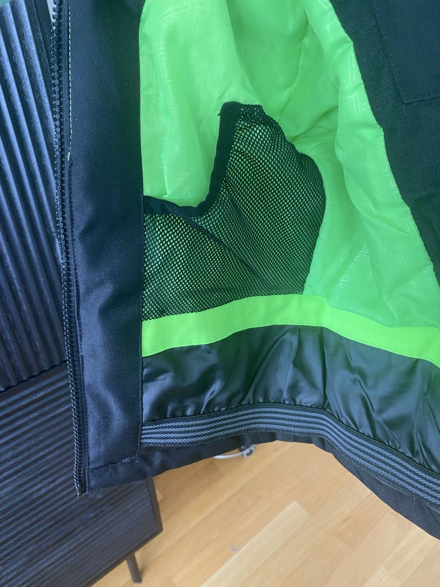 C&A Jacken & Mäntel: Jacket size 98 – Gebraucht aus Blonay von art_7f87 7