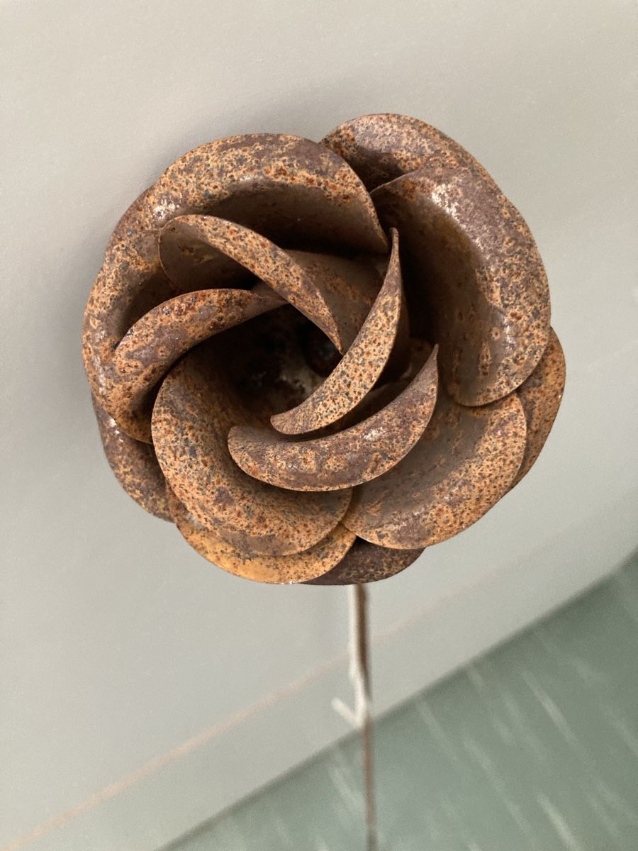 Tutte le decorazioni: Eisenrose Metall Antik – Usato da Aarwangen venduto da to-hirschi 3