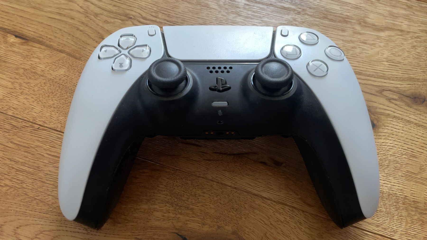 Sony Console: PS5 mit eXtremeRate Controller, gelegentliche Überhitzung – Usato da Rickenbach Sulz venduto da Orvieto2000 1