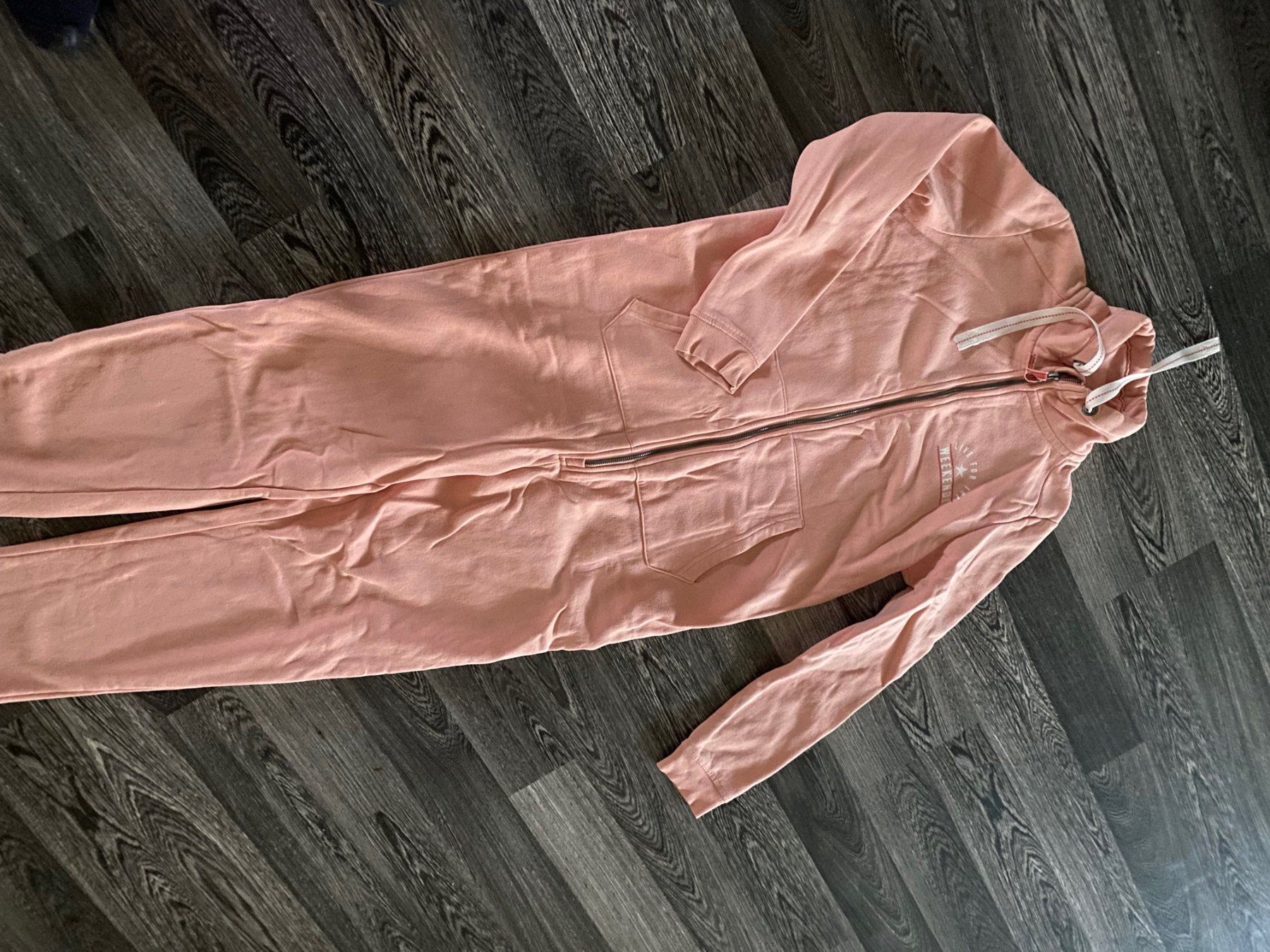 Tute: Apparel Jumpsuit rosa Grösse  M – Usato da Allenwinden venduto da Obalu