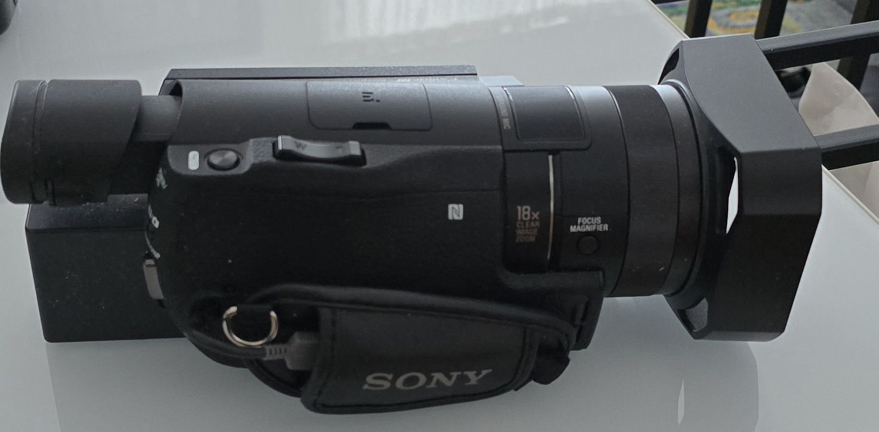 Sony Videocamere: Sony FDR-AX100 Camcorder  – Usato da Ostermundigen venduto da hansuelipeterli 2