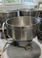 Feuerschale / Kessel / Wanne aus Inox, fahrbar