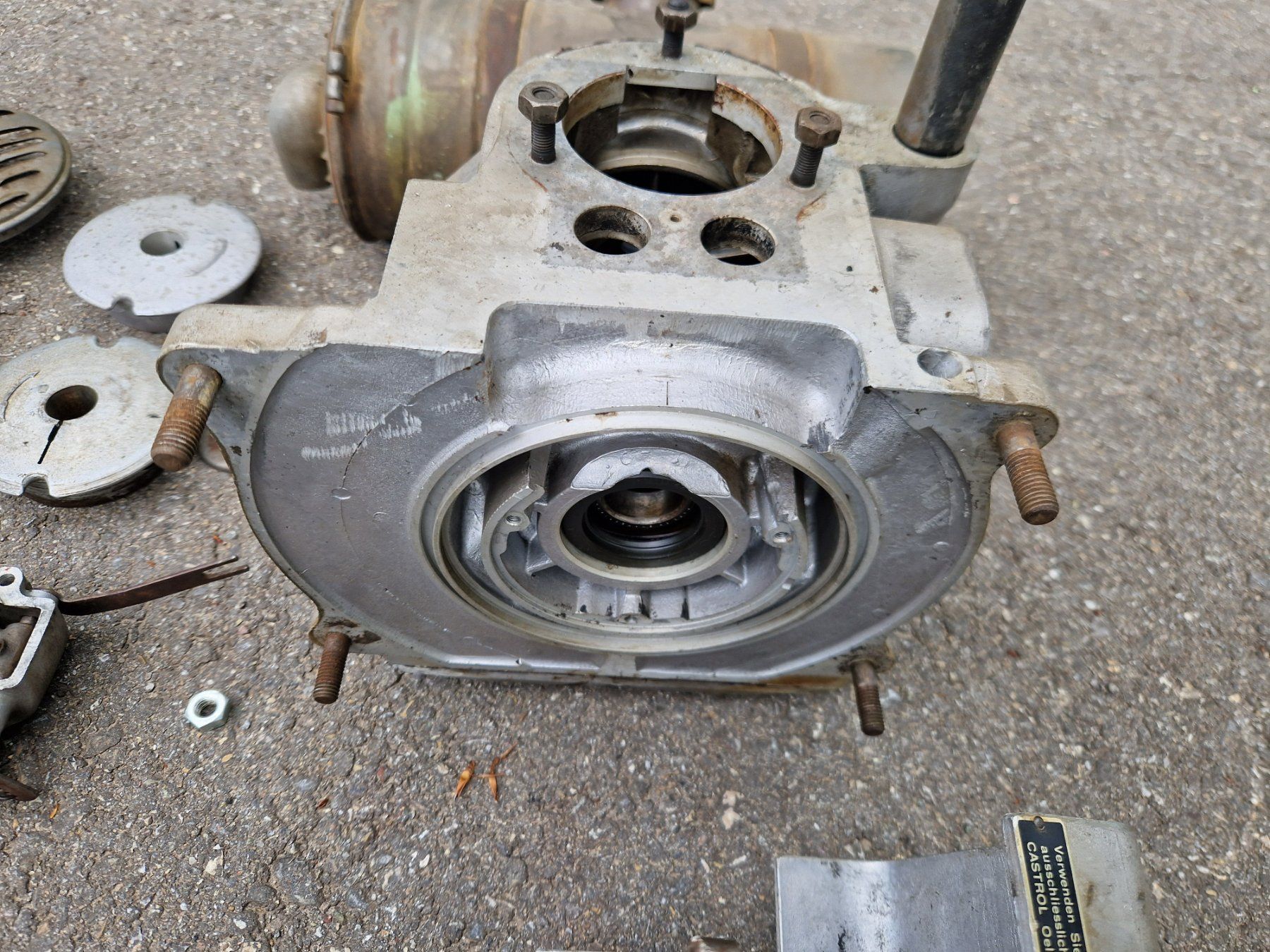Aebi Trattori: Motorenteile Universal Motor Typ 10, Aebi Motormäher – Difettoso da Dürnten venduto da Bachtel84 9