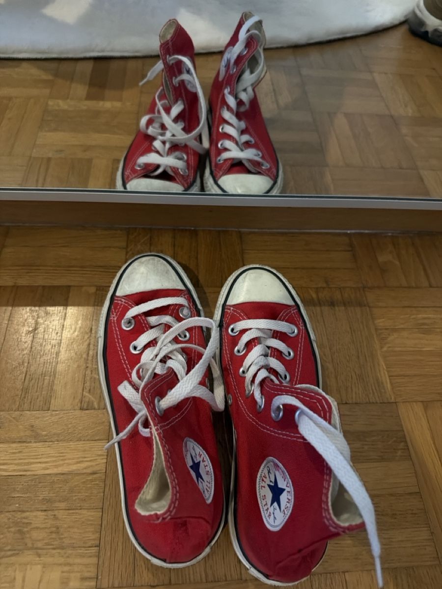 Chaussures femmes: Baskets Converse All Star rouges taille 35 – D'occasion à Carouge GE par tzmkhl 2