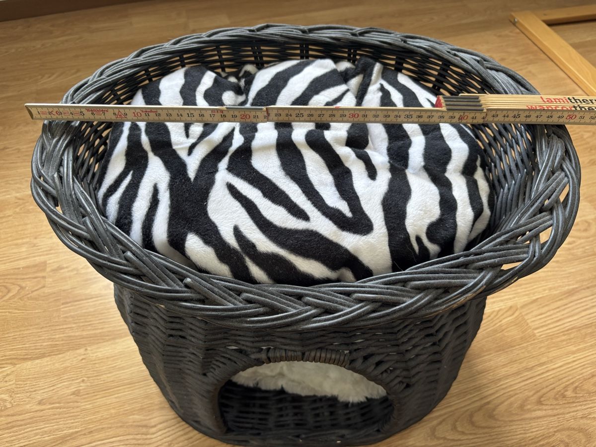 Liege- & Schlafplätze: Katzenkorb – Gebraucht aus Andwil SG von Wilk1 1