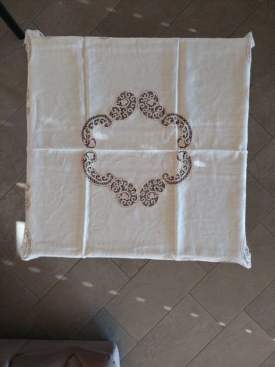 Linge de lit: TEE-SET | Leinen und Spitzen (1 Tischdecke + 6 Servietten) – Neuf avec emballage d'origine à Castel San Pietro par nicolascattaneo 3