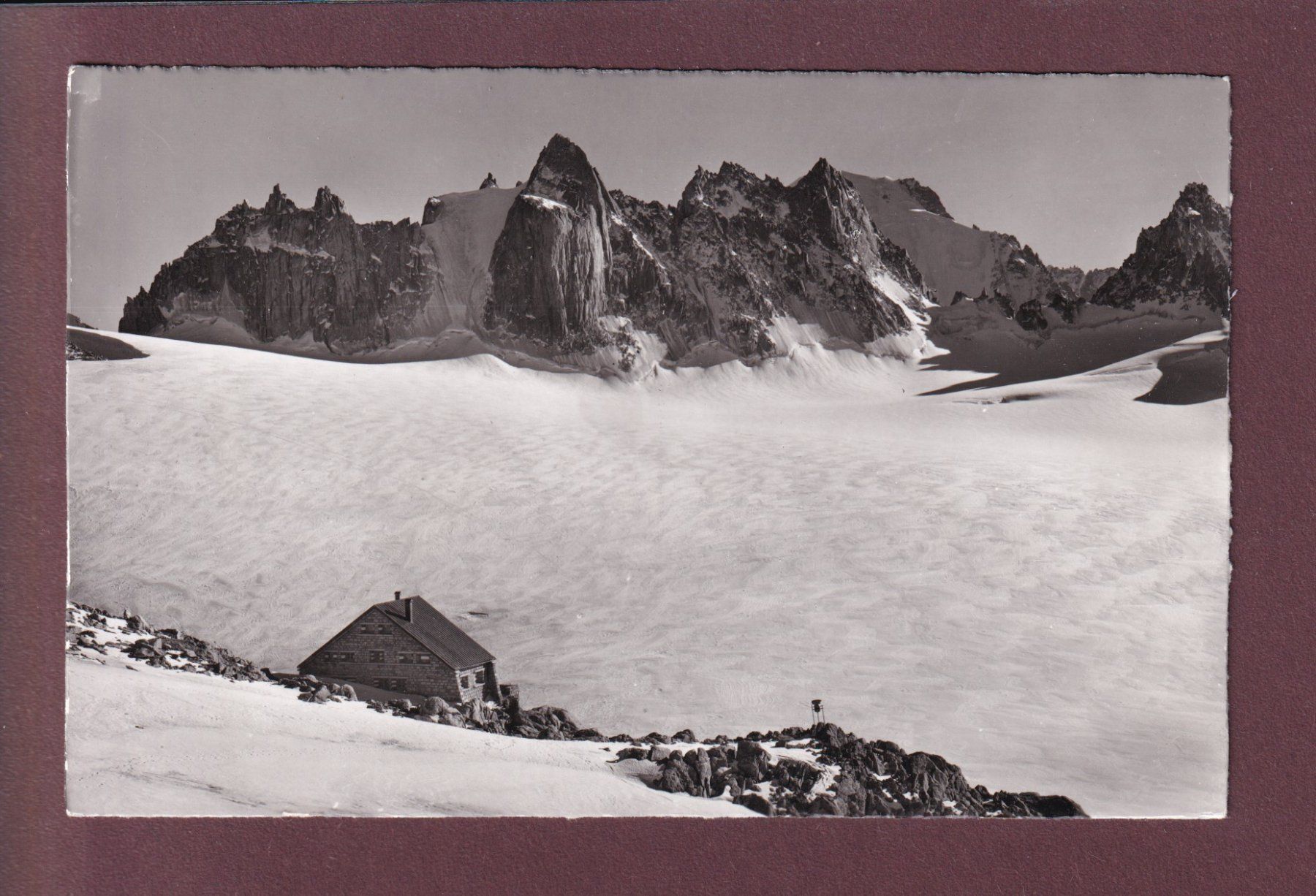 Cartoline postali: Cabane du TRIENT - Aiguilles dorées – Usato da Pully venduto da nicecards