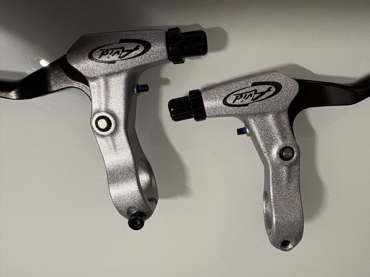 Avid Pezzi di ricambio: V-Brake Avid-Bremshebel – Usato da Giubiasco venduto da bulag 2