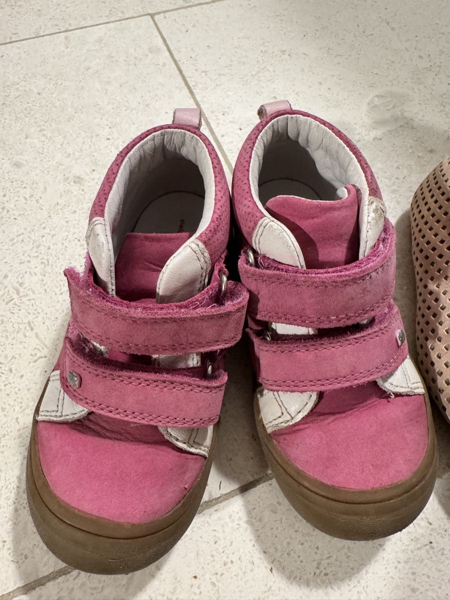 Scarpe per ragazze: Shoes - different sizes – Usato da Affoltern am Albis venduto da Pitu86 4