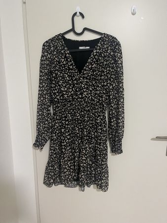 black beige long sleeve dress