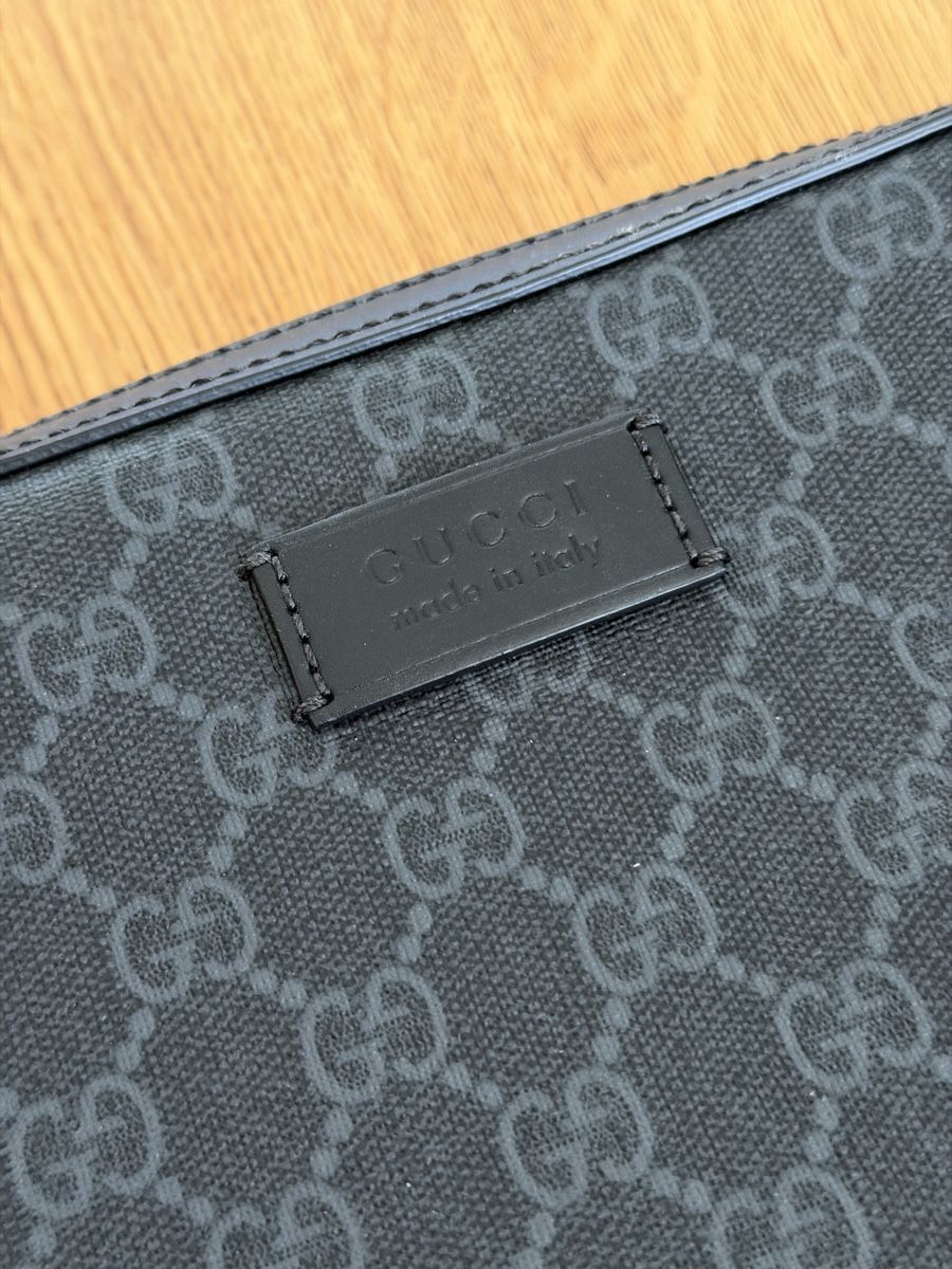 Gucci Borse: Kleine GUCCI Black Pouch – Usato da Baden venduto da mdct_ 2