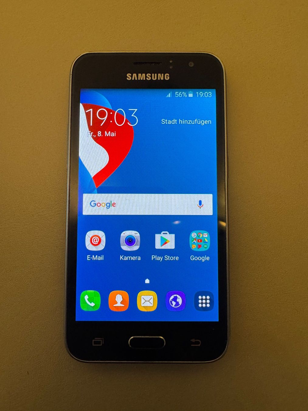 Samsung Telefoni cellulari / Smartphones: Samsung Galaxy J1 (2016) – Usato da Adliswil venduto da Busys