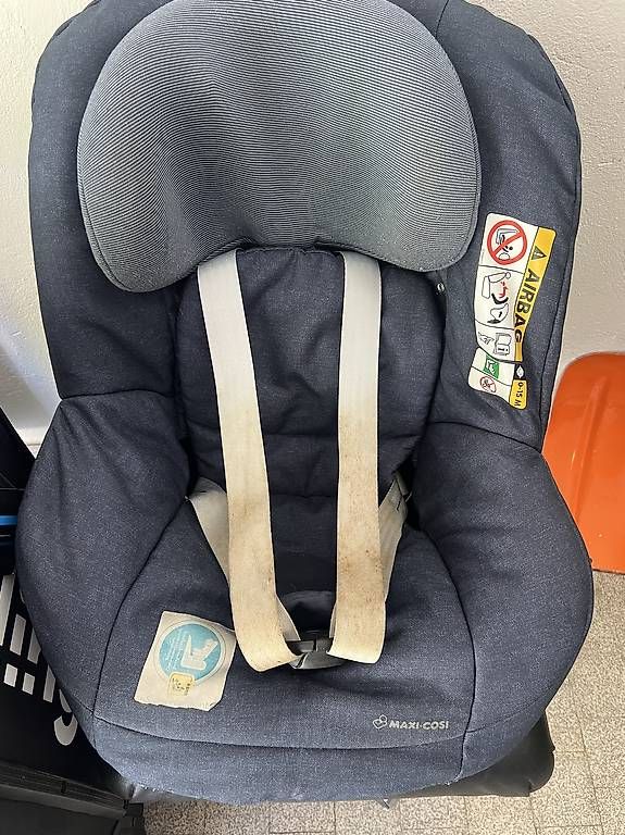 Seggiolini per auto: Maxi Cosi Pearl und Isofix  – Usato da Uitikon Waldegg venduto da Wolfi1403 1