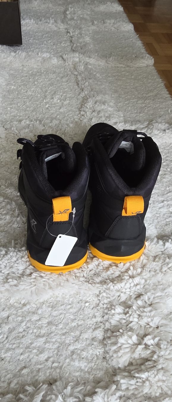 Scarpe da uomo: NEU! Revolutionrace Wanderschuhe Grösse 42 – Nuovo e nell'imballaggio originale da Adliswil venduto da sushipeti 2