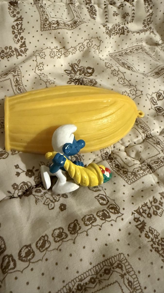 Figuren: Schlumpf mit Blumen – Gebraucht aus winikon von lfisch04 1