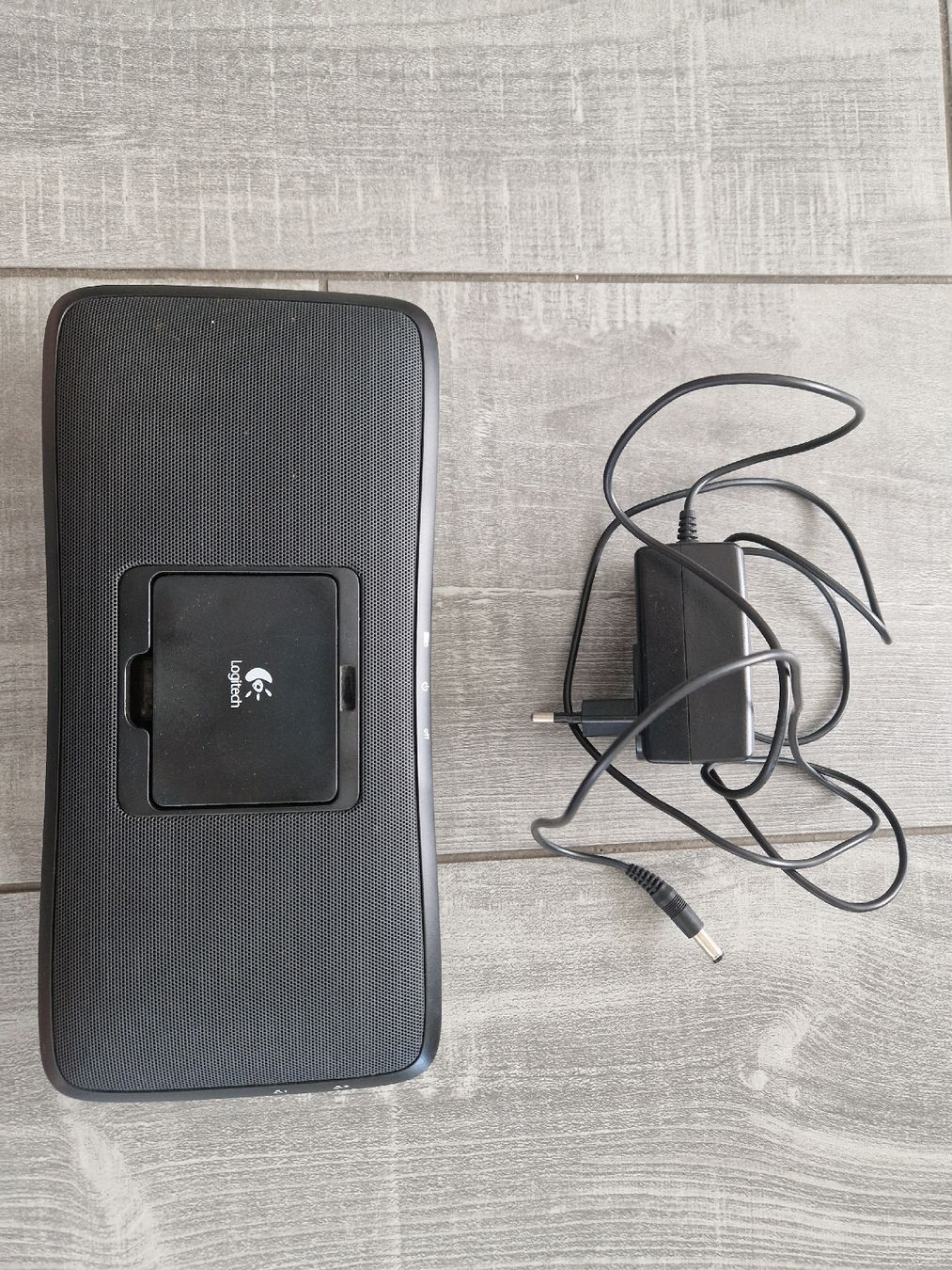 Logitech Casse acustiche: Enceinte Logitech pour ipod – Usato da Petit-Lancy venduto da Weetabix