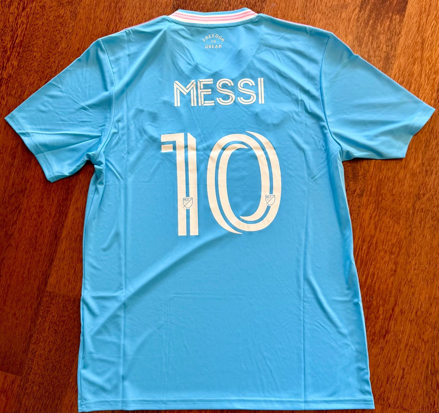 Adidas Canottiere & Pantaloni: Inter Miami Third Shirt - 2025 - Messi – Nuovo (secondo la descrizione) da Hermetschwil-Staffeln venduto da Beat131