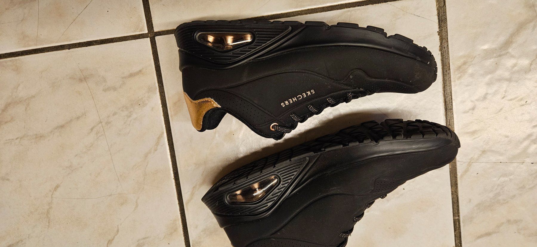 Skechers Scarpe da donna: Skechers – Usato da Herisau venduto da Reprsamace 1