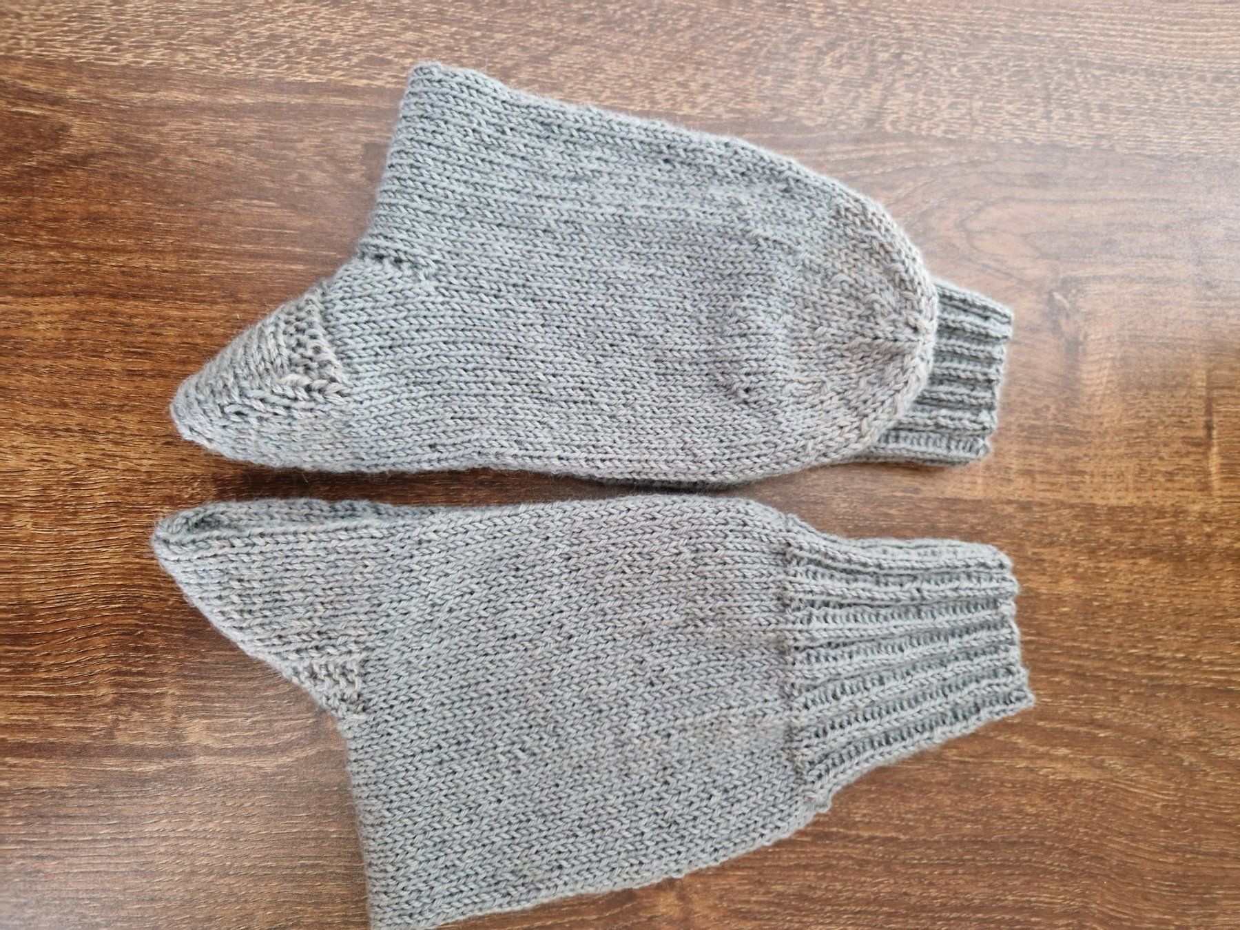 Calze: handgestrickte Socken Gr. 43 – Nuovo (secondo la descrizione) da Ursenbach venduto da gruenblau 2