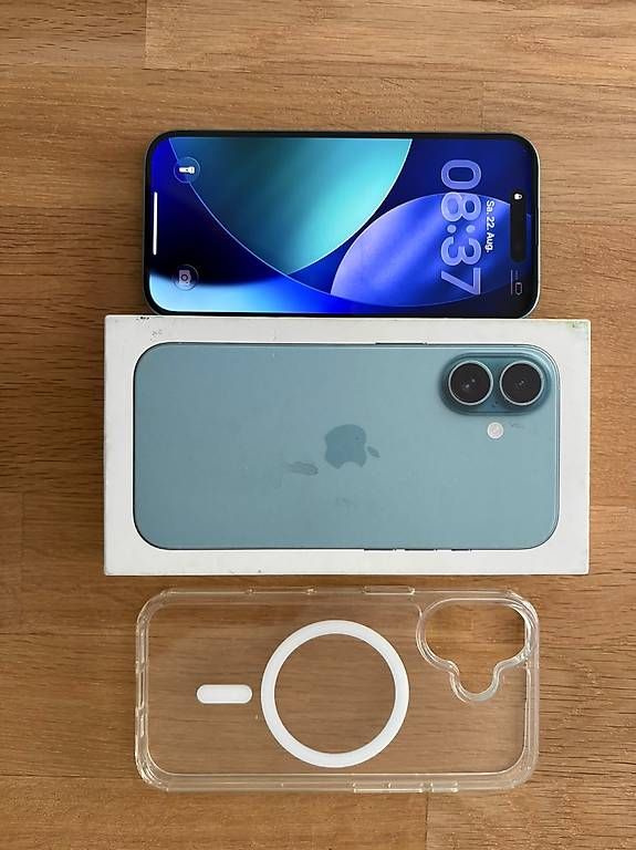 Telefoni cellulari / Smartphones: iPhone 16 128GB Wie Neu – Nuovo e nell'imballaggio originale da Stansstad venduto da Martman19