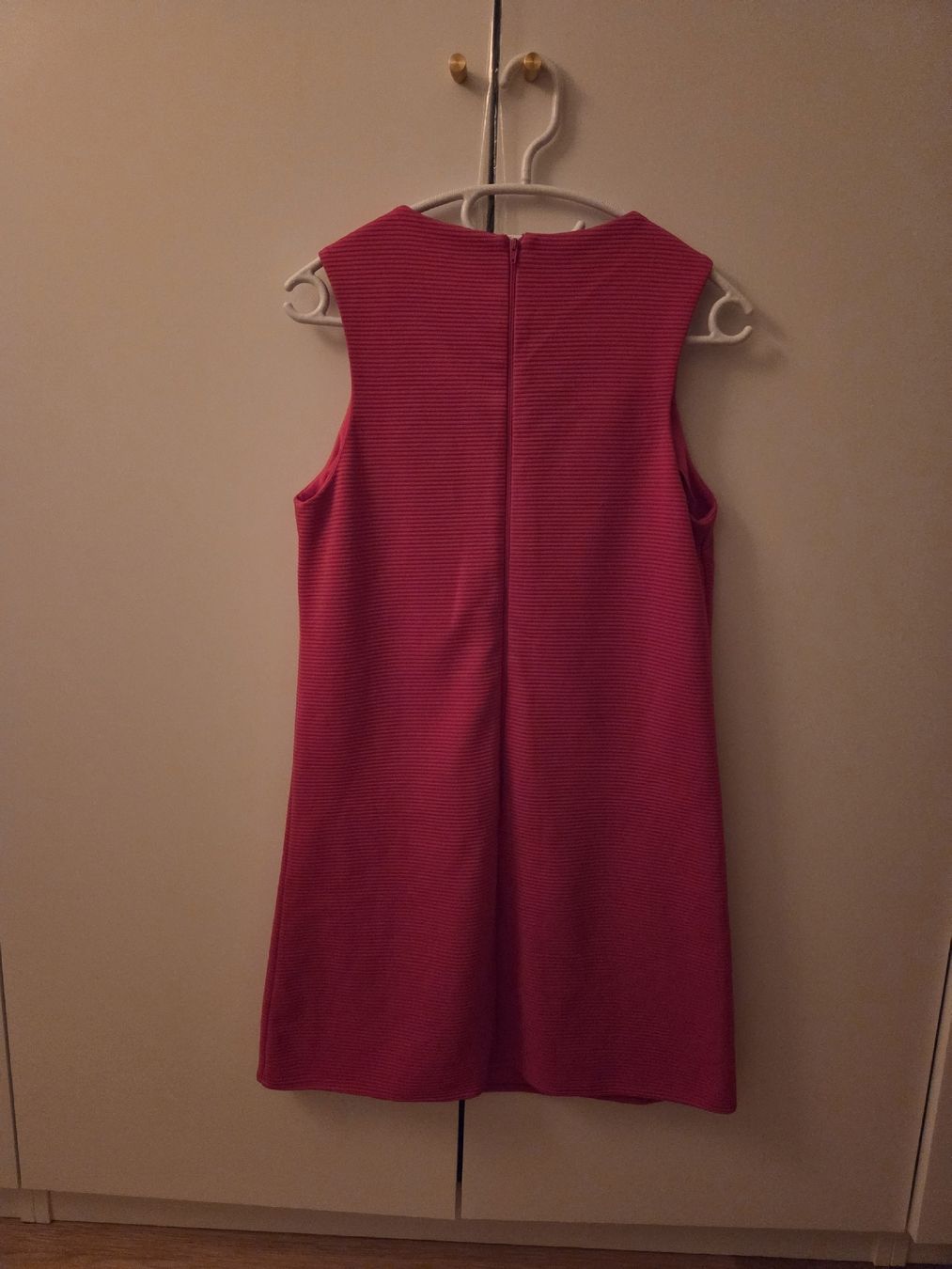 Asos Vestiti: robe rouge asos – Usato da Lausanne venduto da bor_kwk9 1